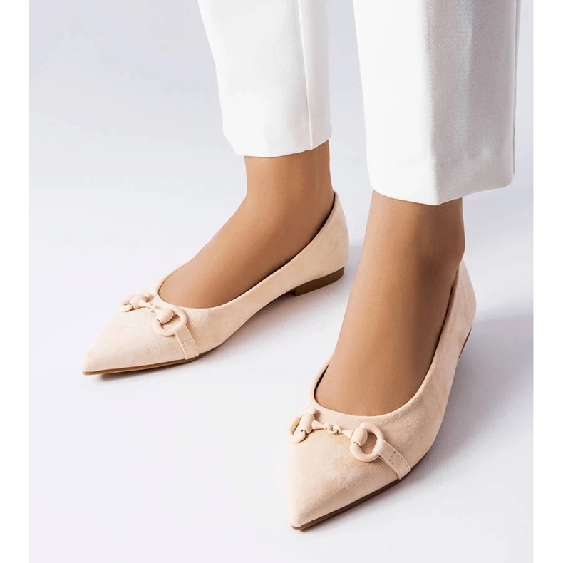 D/GMR Beige pointed toe flats from Aimé 1