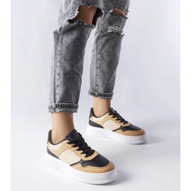 D/GMR Black and beige boots with a thicker sole from Baron 2