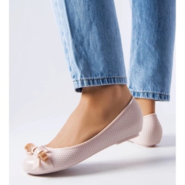 D/GMR Beige ballerinas decorated with a Harlingen bow 2