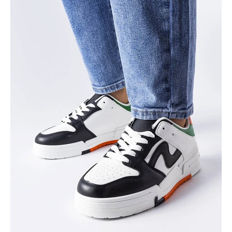 D/GMR Black and white boots with a thicker sole from Harter 1