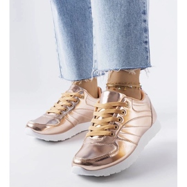 D/GMR Quessy gold sneakers 1