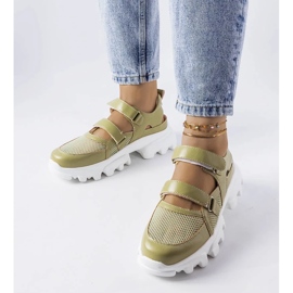 D/GMR Green sneakers on a massive sole from Djurs 2