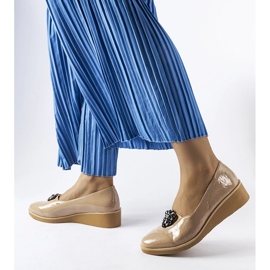 D/GMR Beige lacquered ballerinas with Mellori embellishment 2