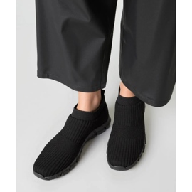 Women's black boots 2