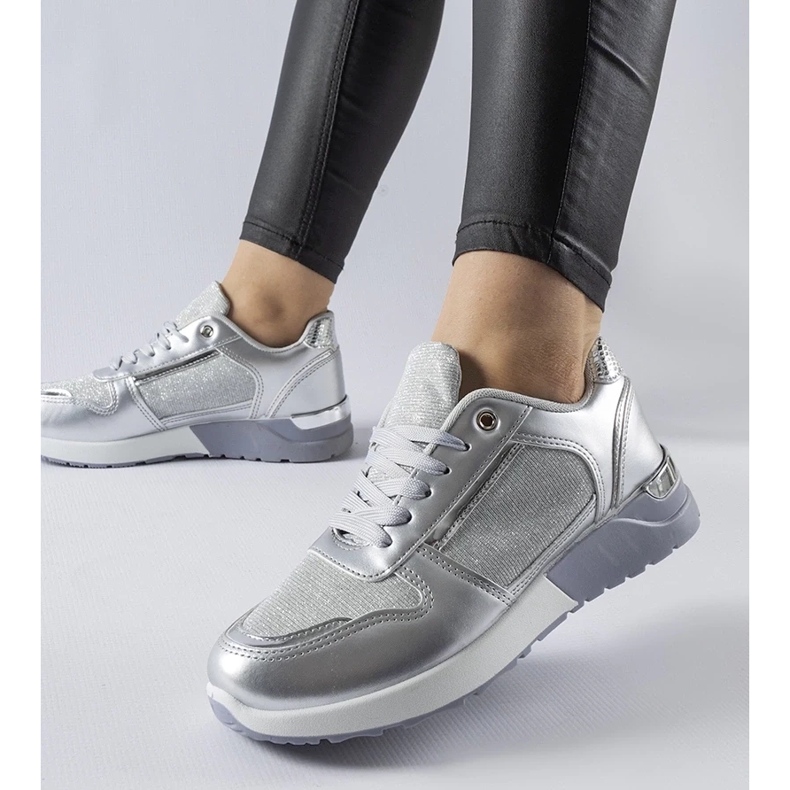 D/GMR Gray sneakers with decorative thread from Facondo grey 1