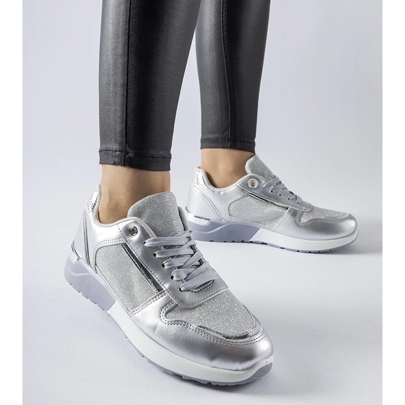 D/GMR Gray sneakers with decorative thread from Facondo grey 2