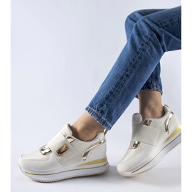 D/GMR Beige slip-on sneakers with the Sages platform 1