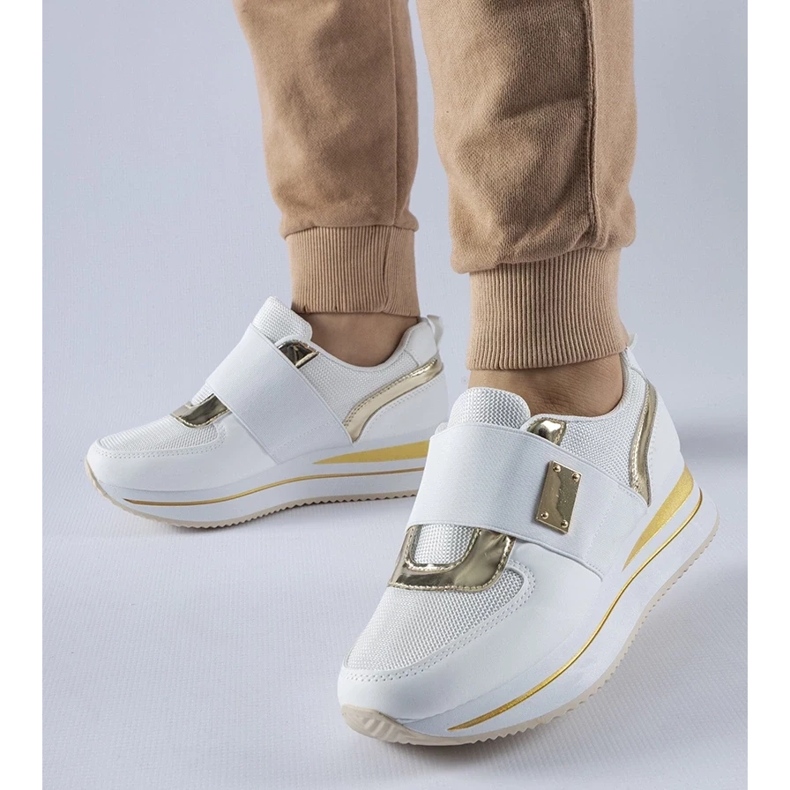 D/GMR White slip-on sneakers with the Sages platform 2