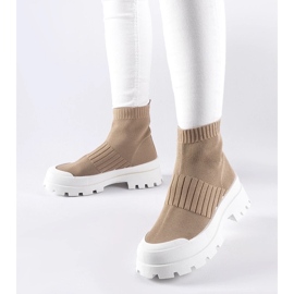 D/GMR Brown sneakers with a flexible upper Varden 2