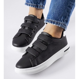 D/GMR Black sneakers fastened with Velcro paré - white sole 2