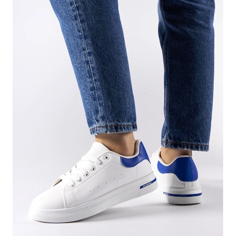 D/GMR White and navy blue Leland sneakers 1