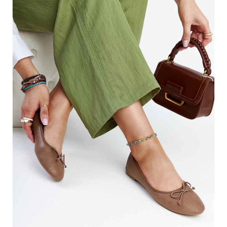 D/GMR Brown eco-leather ballet flats by Pavla 2