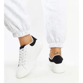 D/GMR Black and white sneakers on the Ariam platform 2