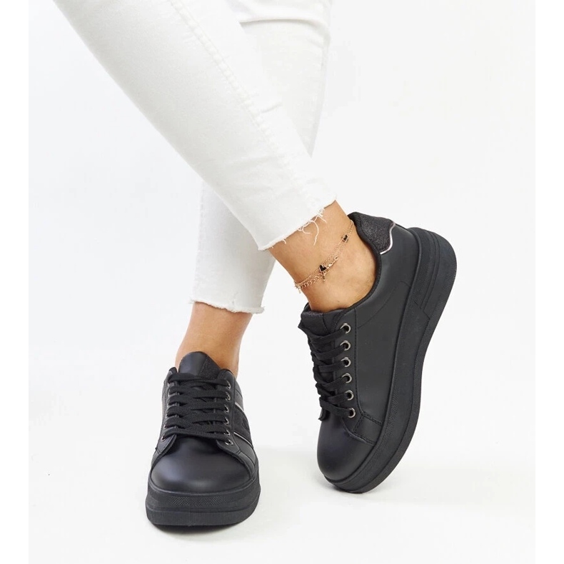 D/GMR Black sneakers with a thick Finestra sole 2
