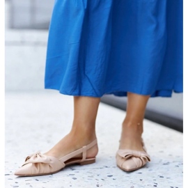 Ballet flats with a pointed toe and a Barira bow beige 1