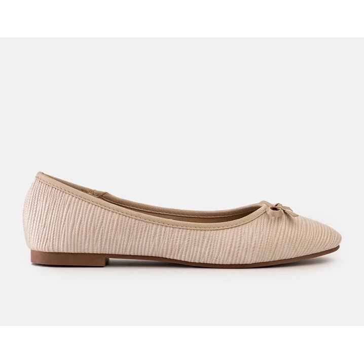 Beige ballet flats with a bow and a leather insert by Rosaly 2