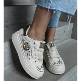 D/CEO Beige sneakers decorated with a patch and inscriptions on the Etara platform 2