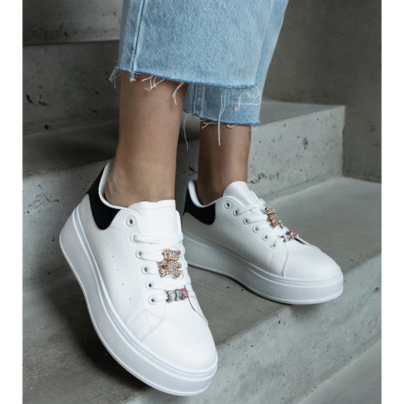 D/CEO White platform sneakers decorated with a Mavien teddy bear 2