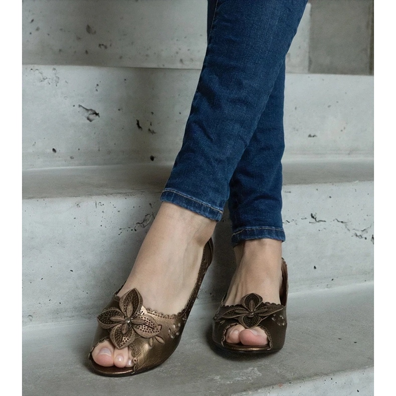 D/CEO Brown openwork ballet flats with an open toe from Ursull 1