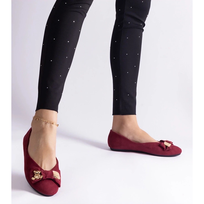 D/CEO Burgundy ballet flats decorated with an Esdras bow and brooch red 2