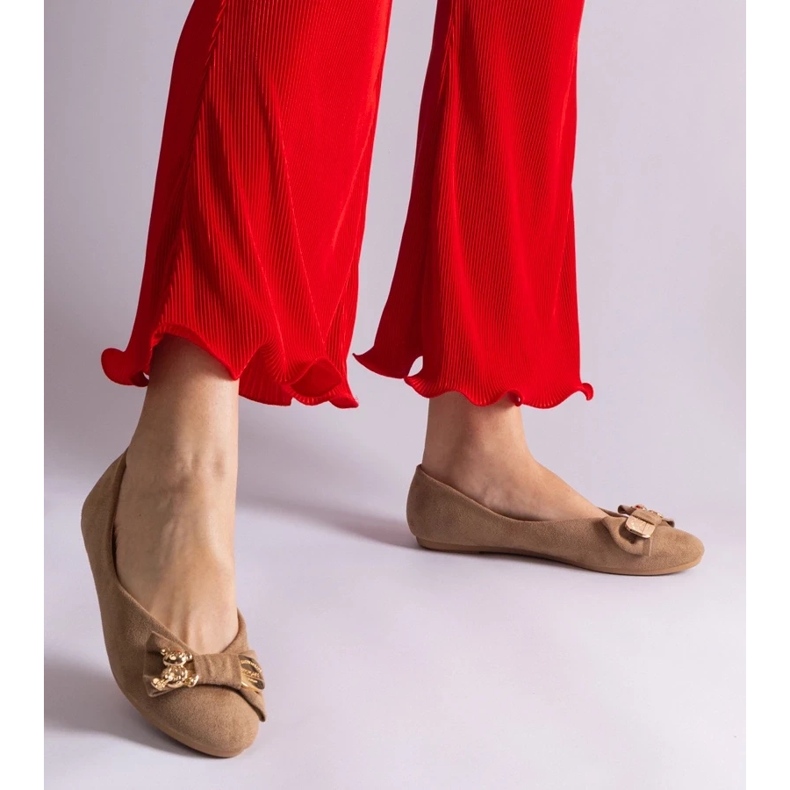 D/CEO Brown ballerina shoes decorated with a bow and an Esdras brooch 2 D/CEO Brown ballerina shoes decorated with a bow and an Esdras brooch 2