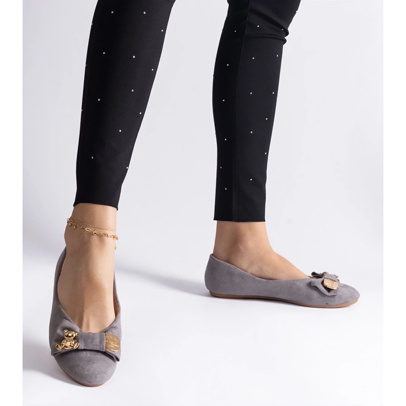 D/CEO Gray ballet flats decorated with an Esdras bow and brooch grey 2