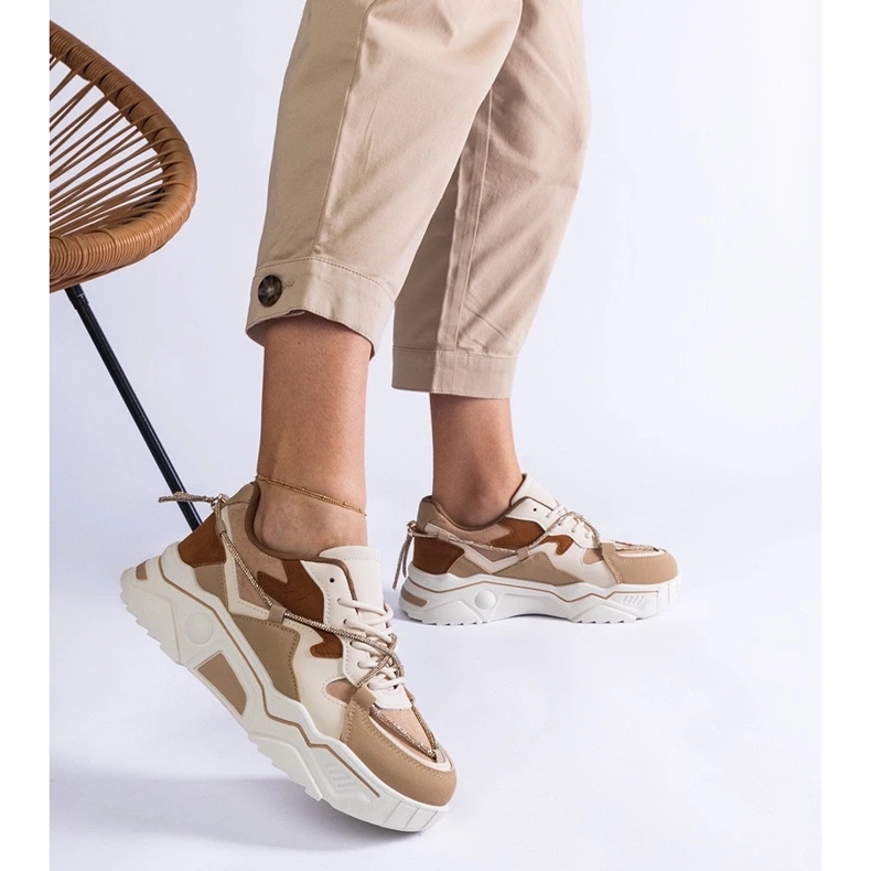 D/CEO Brown sneakers decorated with Valdez's zircon string 2