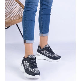 Black women's sports sneakers with a metallic insertion 1 Black women's sports sneakers with a metallic insertion 1