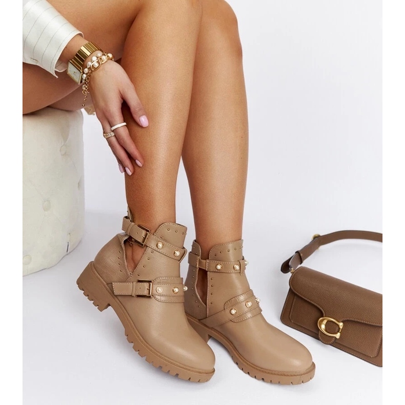 D/CEO Beige ankle boots with a cutout and Asker pearls 2