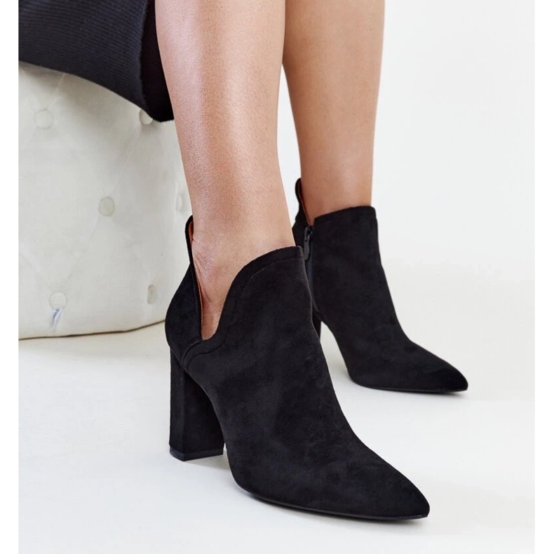 D/CEO Taylan's black asymmetric high-heeled ankle boots 1