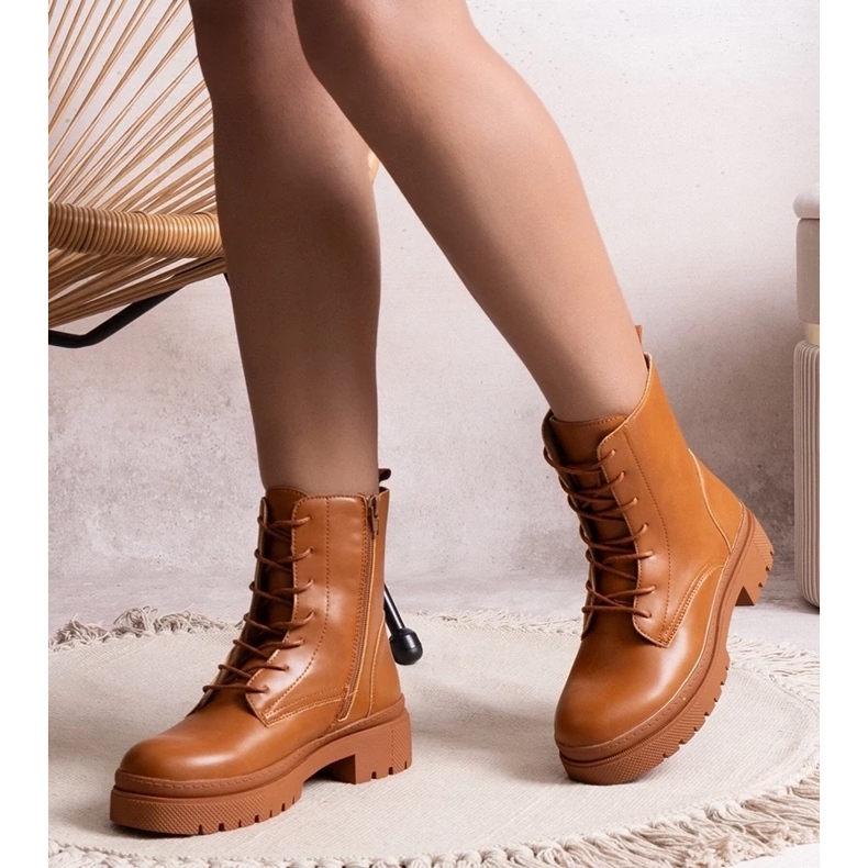 D/CEO Edmund's Brown Insulated Classic Ankle Boots 2