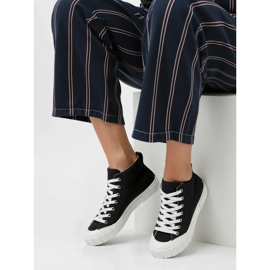 Women's Arvel Black sneakers 1