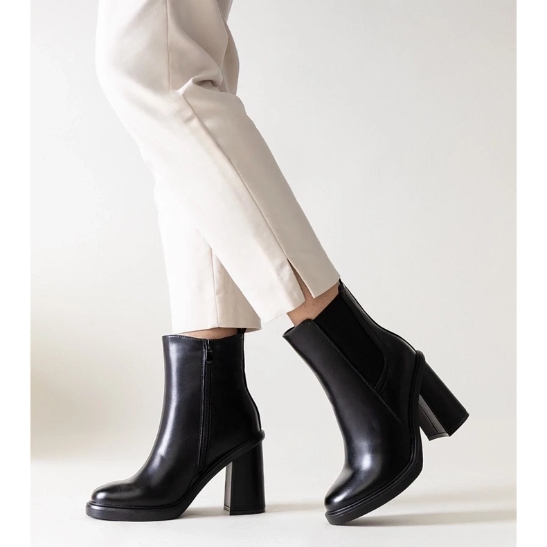 D/CEO Black ankle boots with a block heel made of faux leather Almase 1