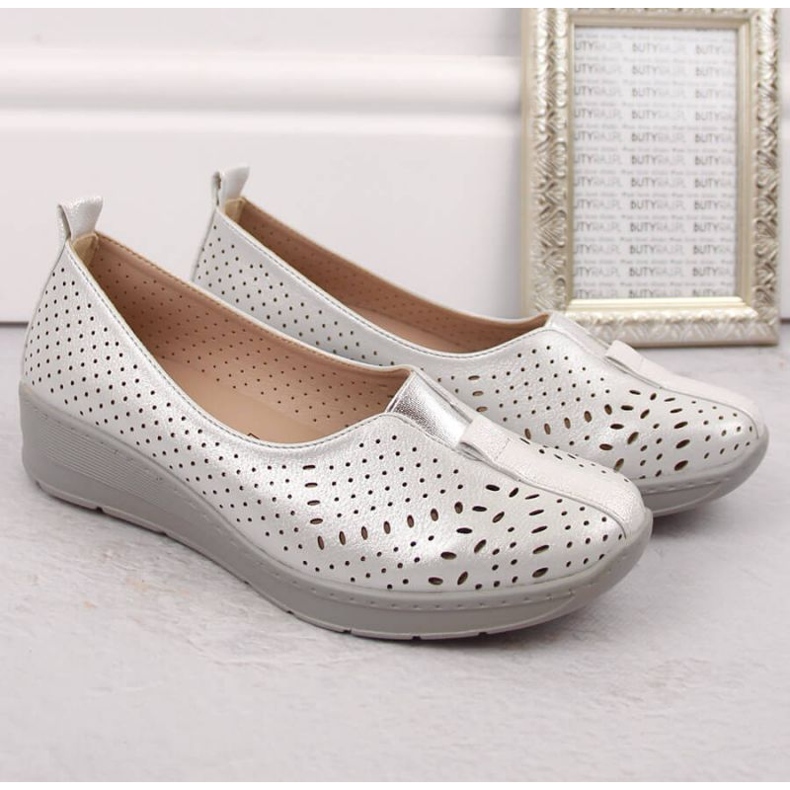 Shoes for an openwork Jezzi Jez388B white 1