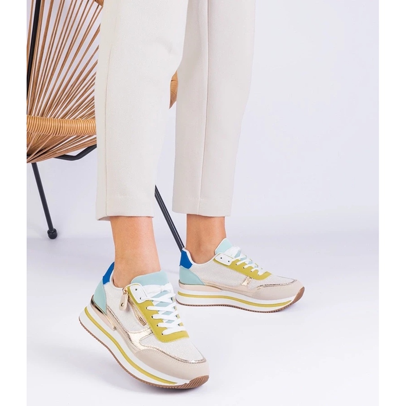 D/CEO Green sports sneakers on the platform with the golden insert of Isolde 2