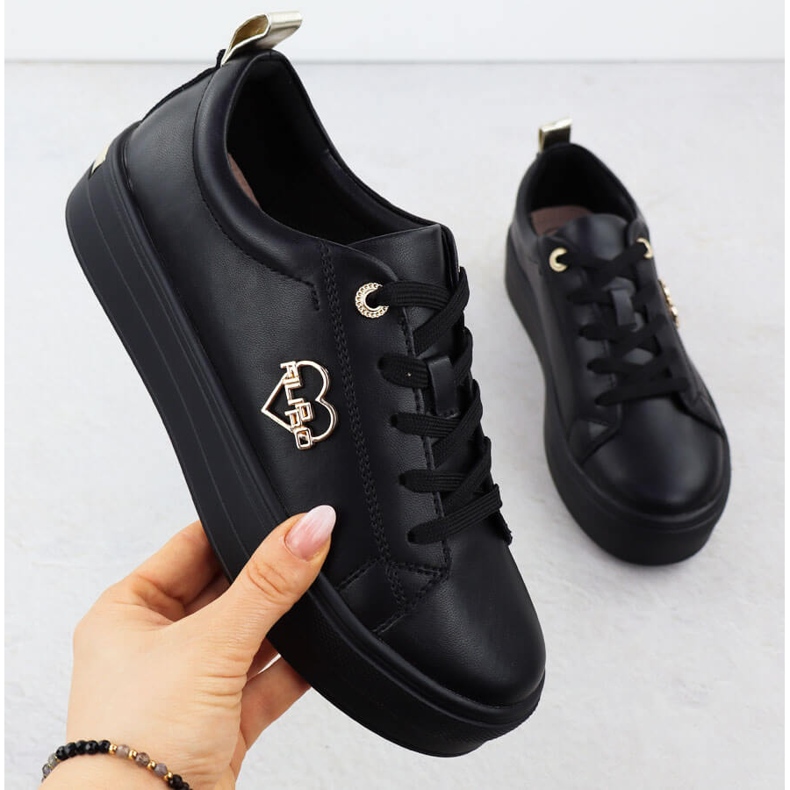 Women's leather shoes on the Platform Czarne Filippo 3533 black 1