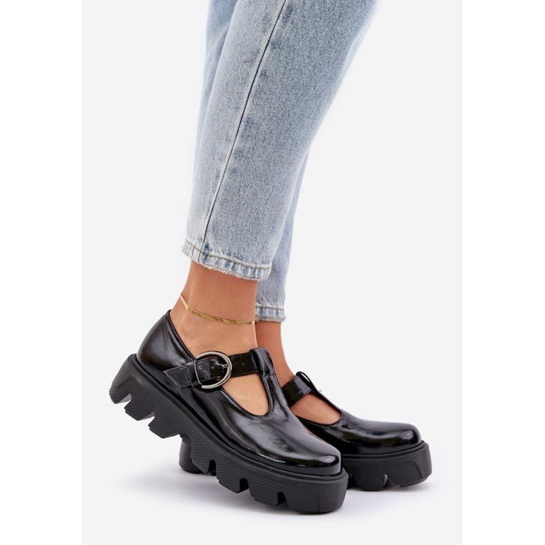 Lacked leather shoes with a Zazoo buckle 20183 black 1