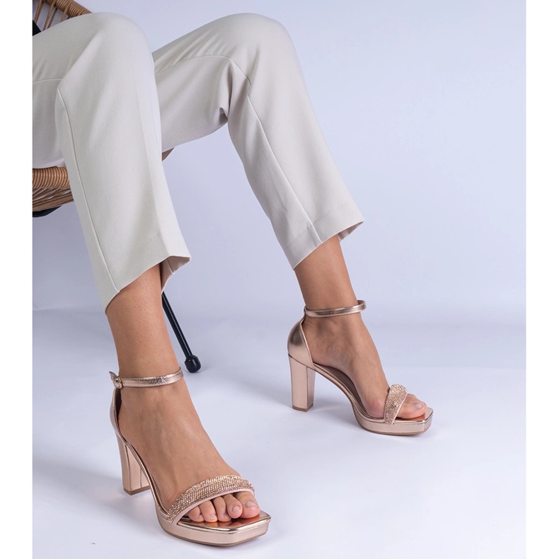 Champagne elegant sandals on the pillar with zircons golden 1