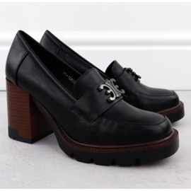 Moccasin shoes on the Potocki post in Sz12403 Wol287 black 2