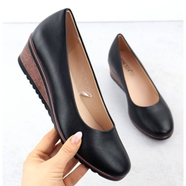 Women's pumps. Shoes on wedges Black Vinceza 58475 1 Women's pumps. Shoes on wedges Black Vinceza 58475 1