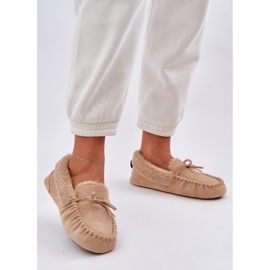 Women's moccasins with beige fur 2