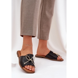 Flat sole flip flops with a decorative black bow 2