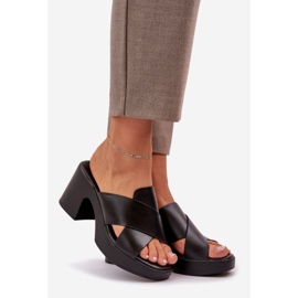 Lightwear flip -flops on the eco leather pillar black 1