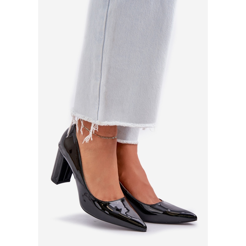 Painted pumps on the bar heels black 1