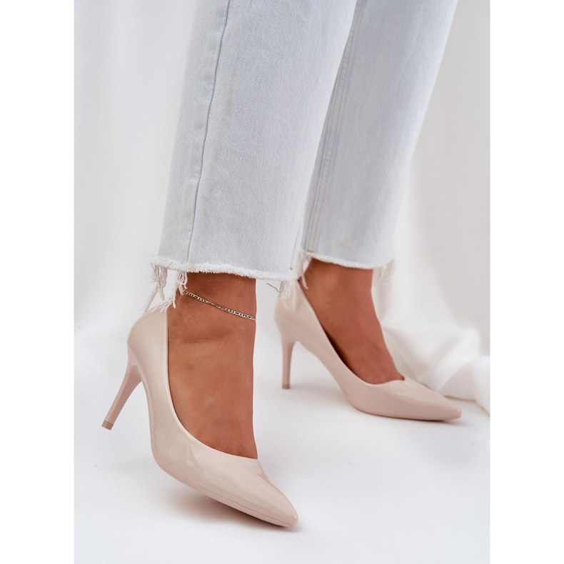 Painted high heels with pointed toasts beige 2