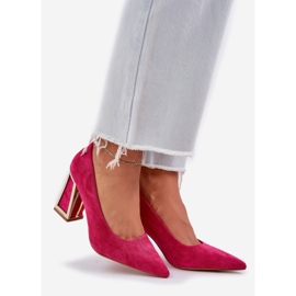 Elegant pumps on the pointer piston. pink 1