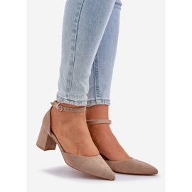 Suede pumps on the dark -sized post beige 1