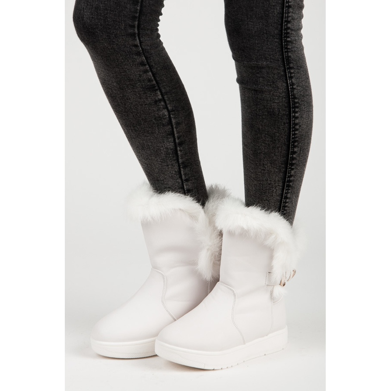 Suede snow boots white 1