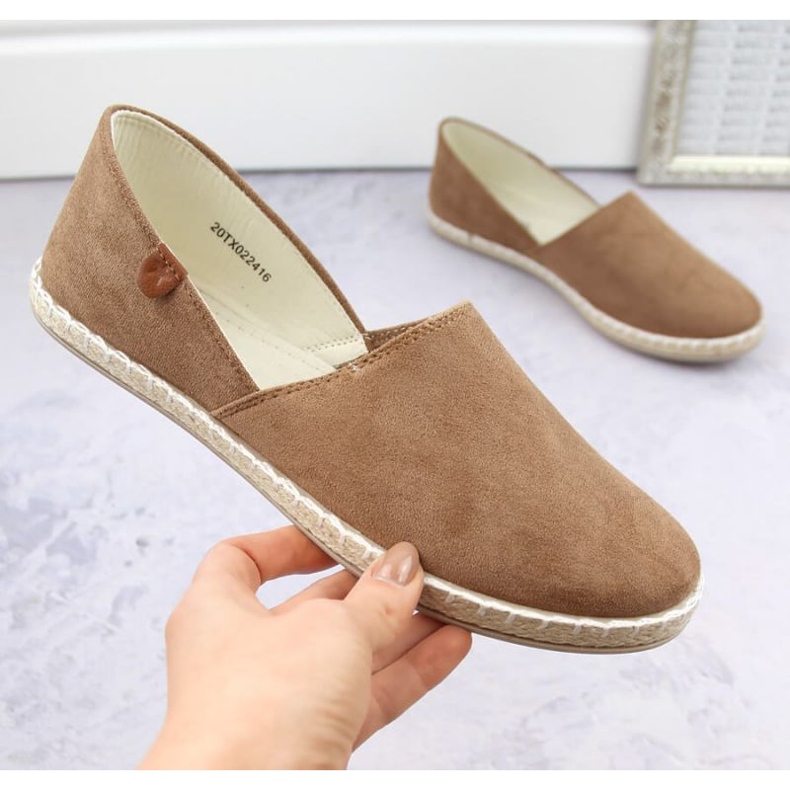 Suede shoes news in 24TX02-2416 EVE270D 1