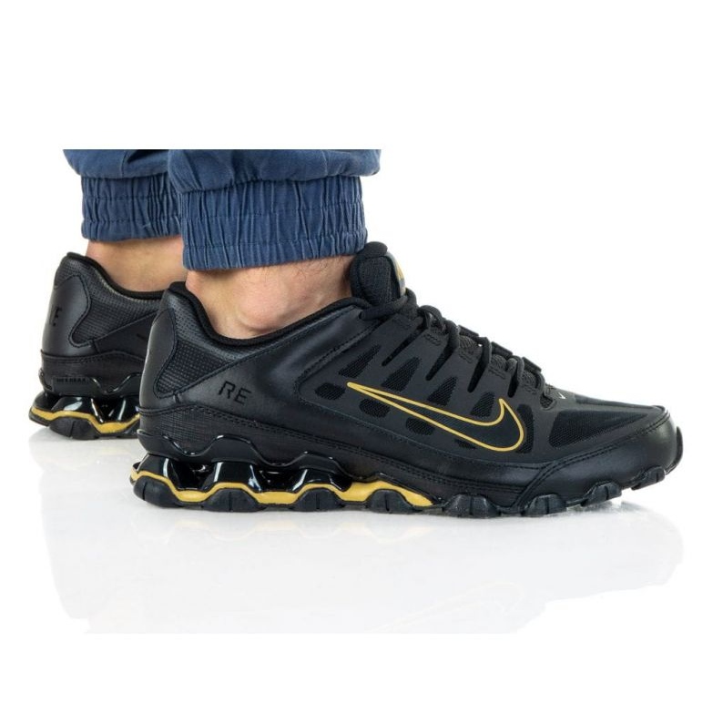 nike reax black gold